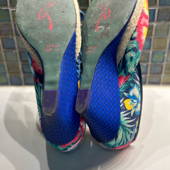 Poetic License Charmed Life Wedge in size 10 - Picture 5 of 6